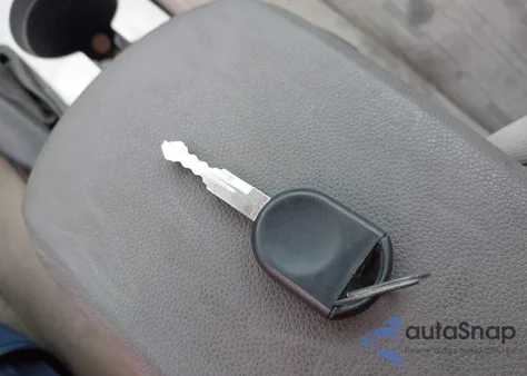 2009 Ford Focus Se z USA, uszkodzony, nr VIN 1FAHP35N29W216565